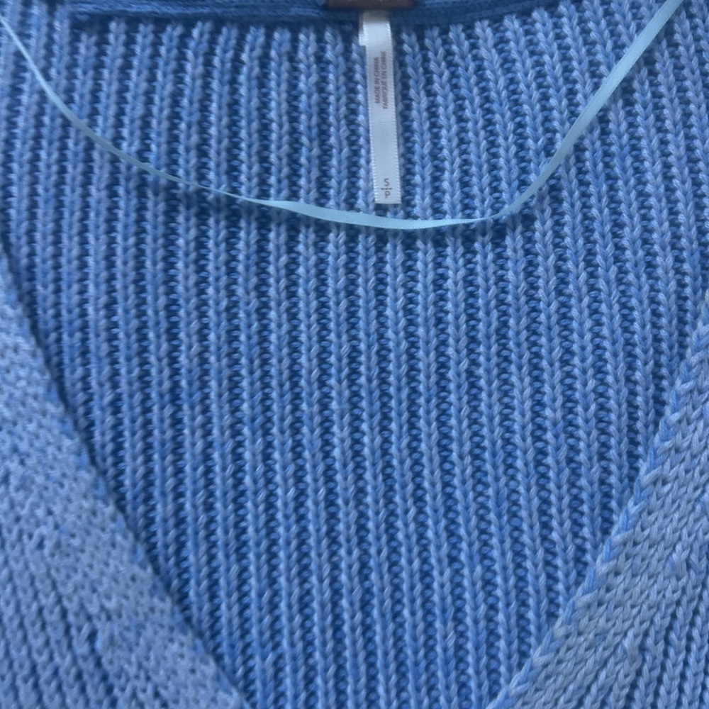 Free People When It Rains Small V neck Sweater Cornflower Blue - Picture 5 of 8